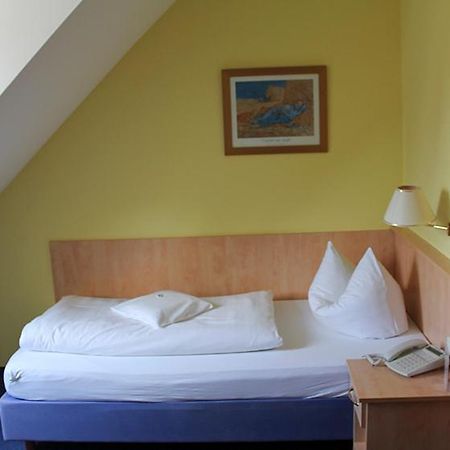Hotel Aurora Garni Мюнхен Экстерьер фото