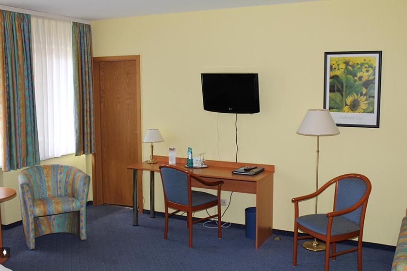 Hotel Aurora Garni Мюнхен Экстерьер фото