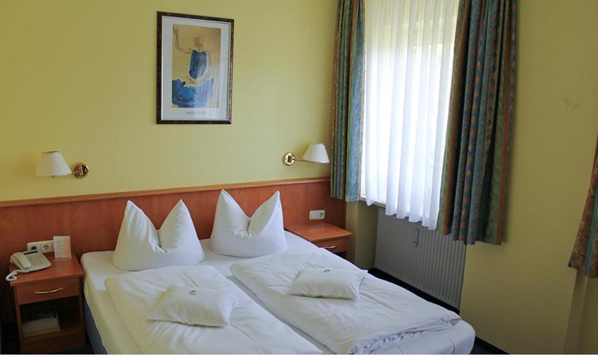 Hotel Aurora Garni Мюнхен Экстерьер фото
